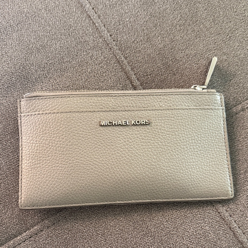 Michael Kors Light Gray Mini Bag with Wallet - Picture 4 of 5